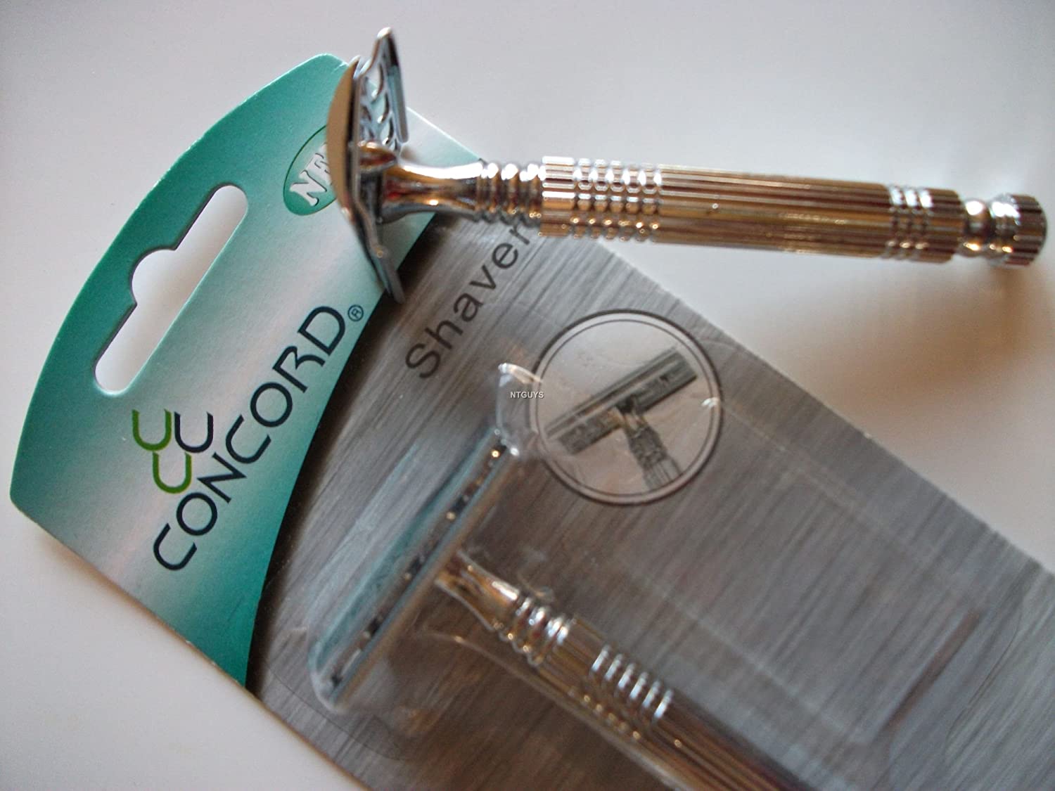 CONCORD DOUBLE EDGE RAZOR (A2001)